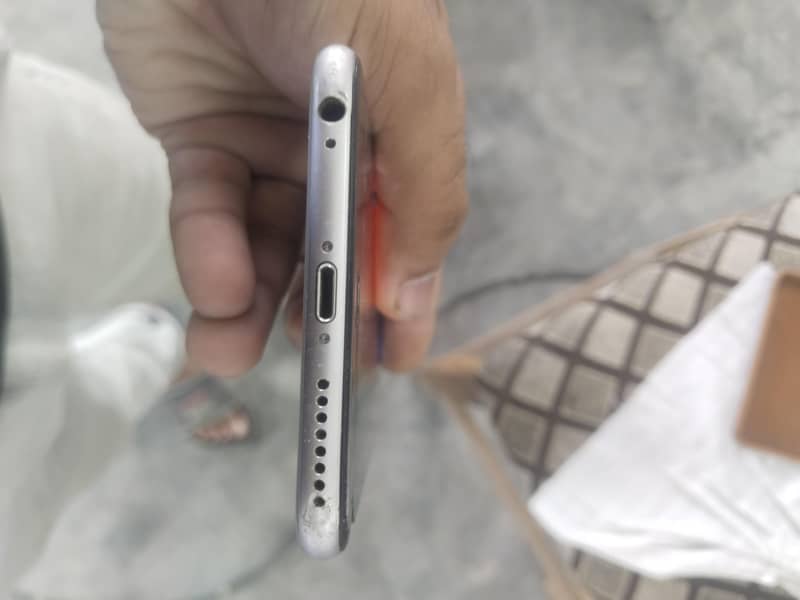 Apple iPhone 6 Plus 2