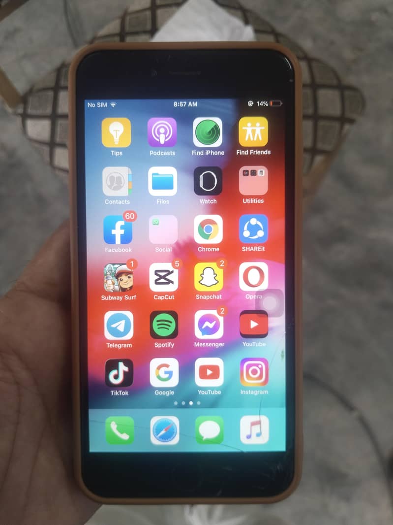 Apple iPhone 6 Plus 4
