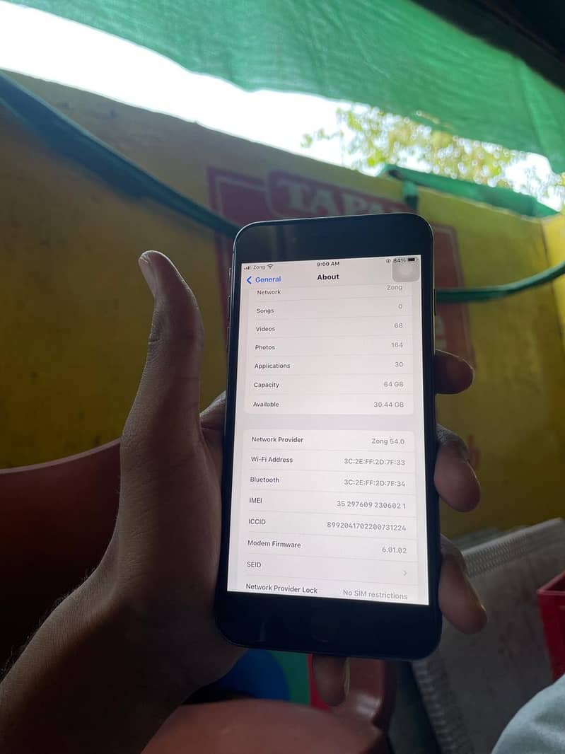 Apple iPhone 8 Plus 2