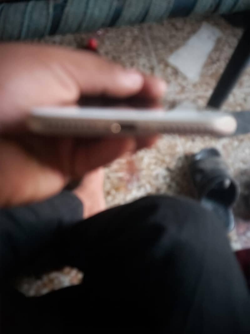 Apple iPhone 7 Plus 4