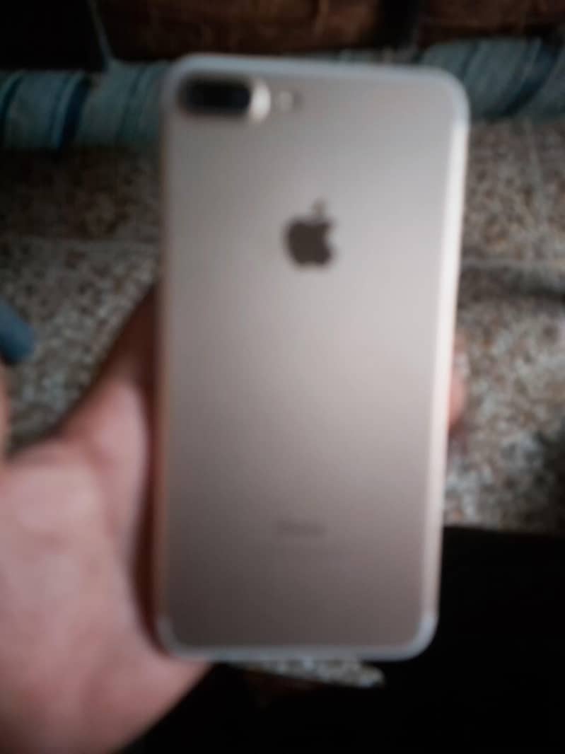 Apple iPhone 7 Plus 7