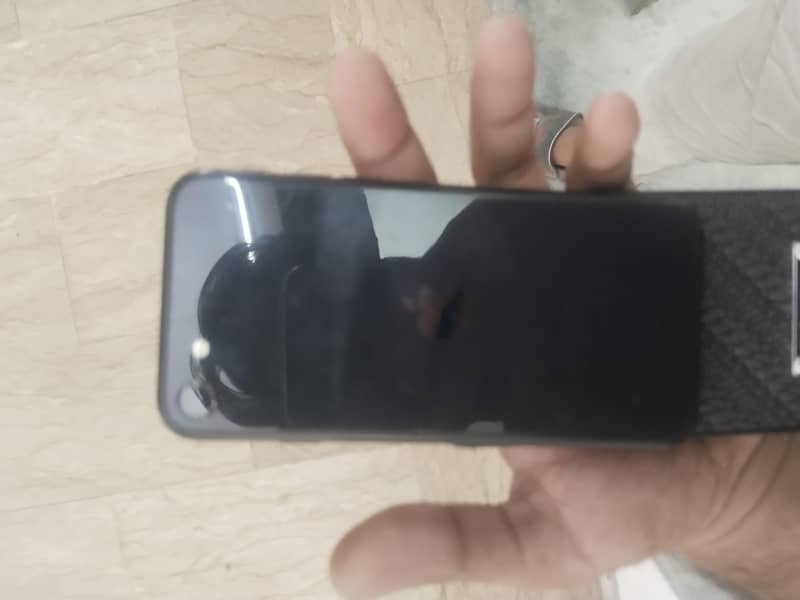 Apple iPhone 8 1