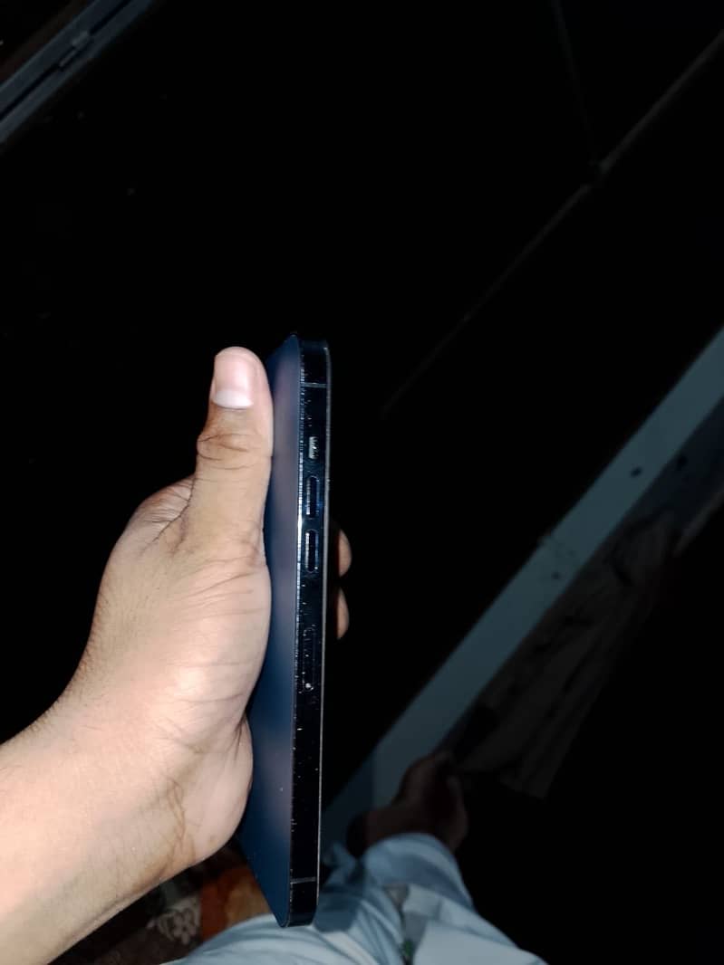 Apple iPhone 12 Pro Max 2