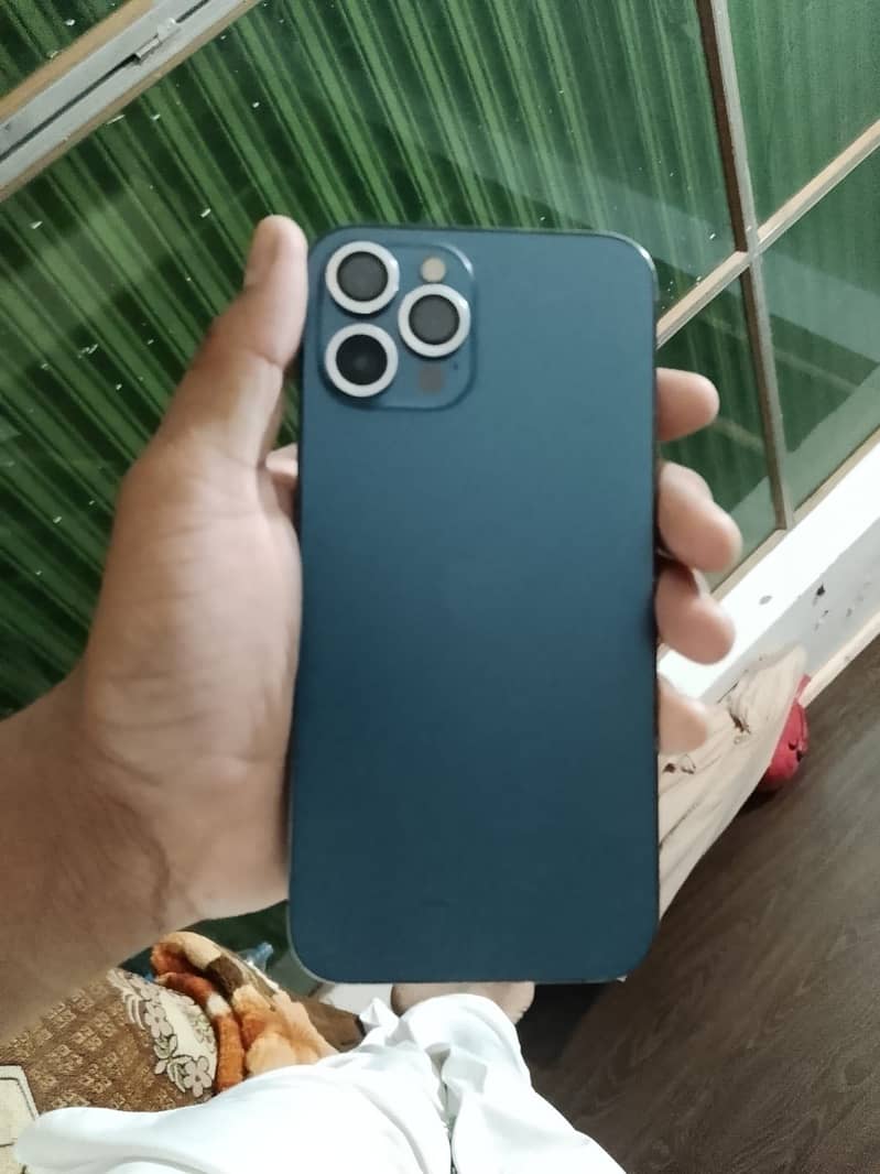 Apple iPhone 12 Pro Max 3