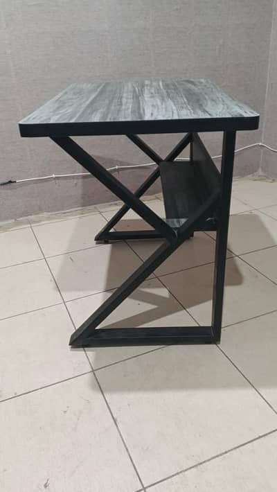 Computer Table for Sale