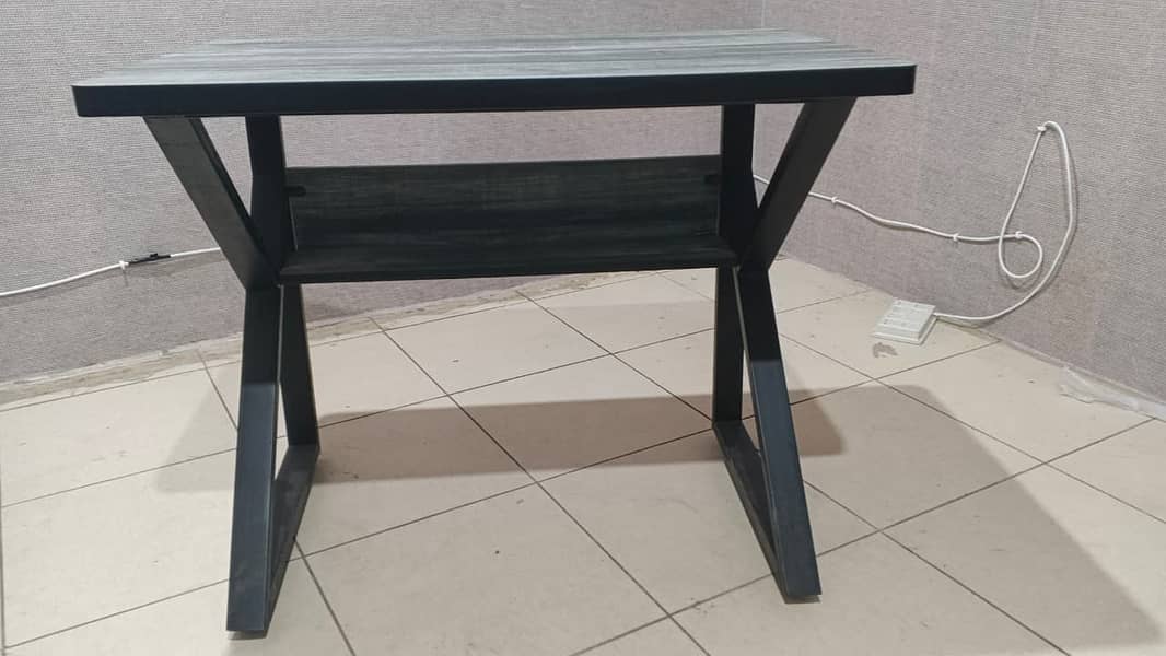 Computer Table for Sale 1