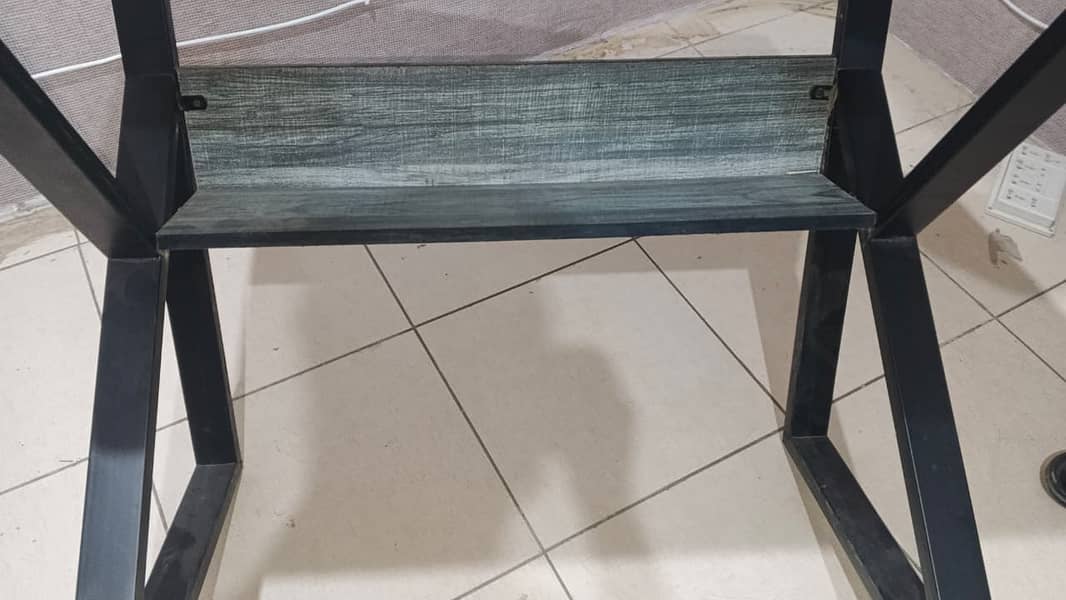 Computer Table for Sale 3