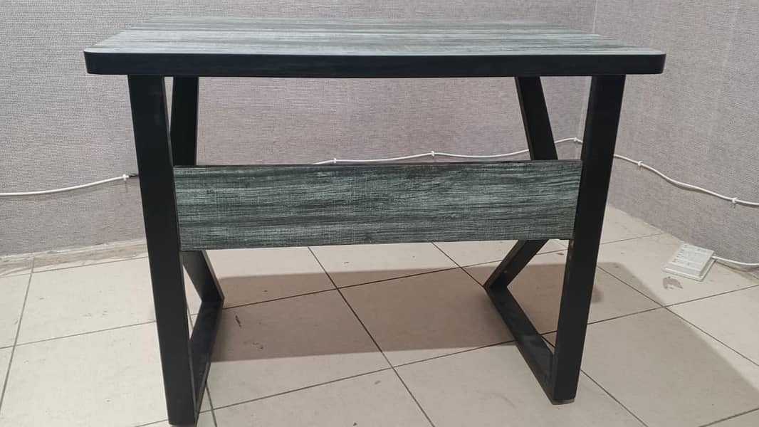 Computer Table for Sale 4