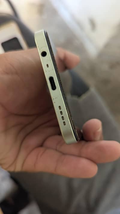 Realme C63