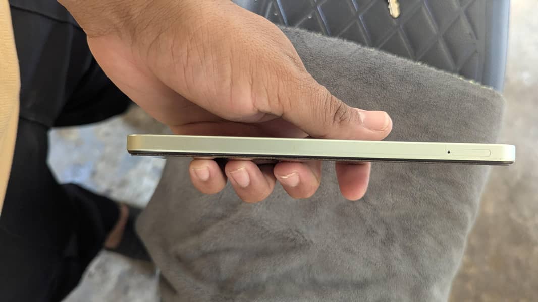 Realme C63 5