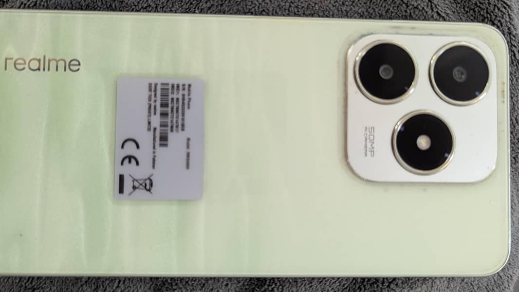 Realme C63 6