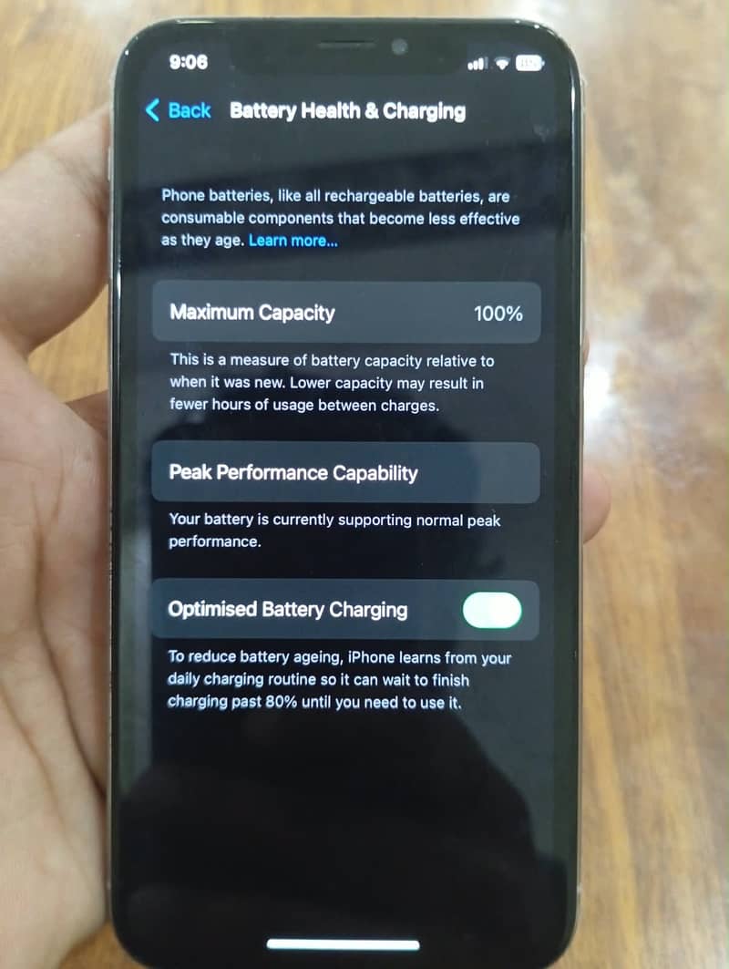 Apple iPhone X 4