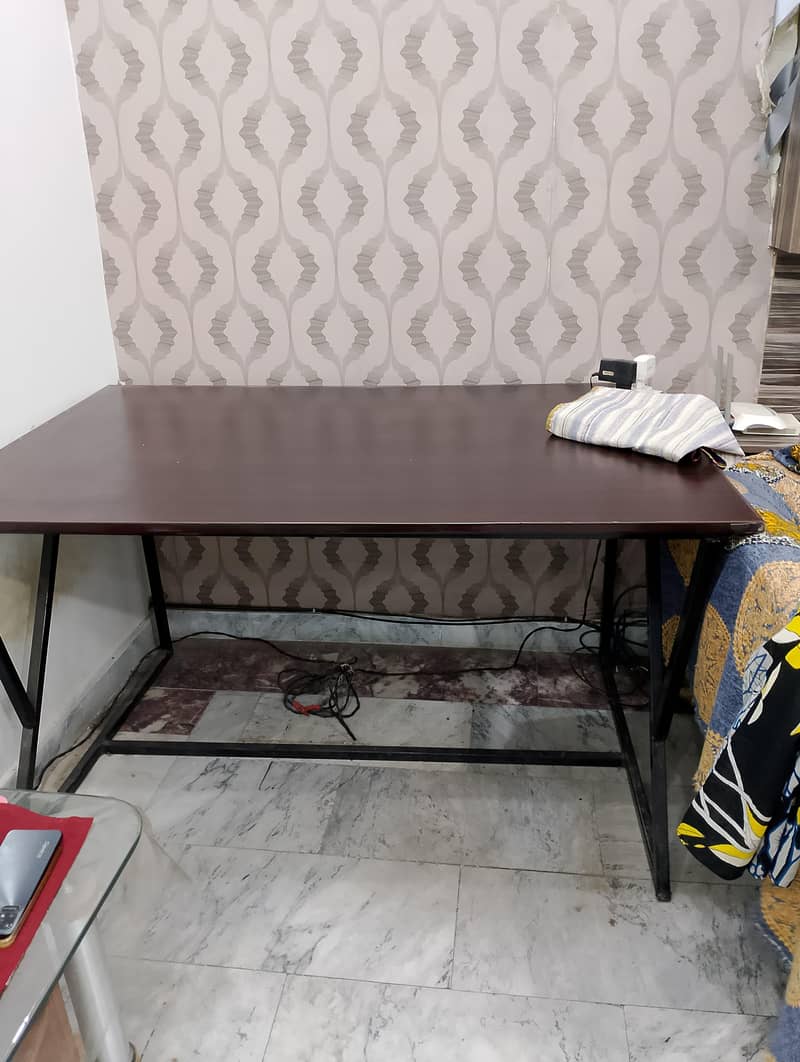 Computer Table 3