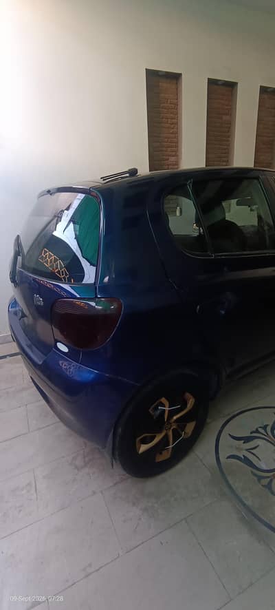 Toyota Vitz 2000/14 registerd