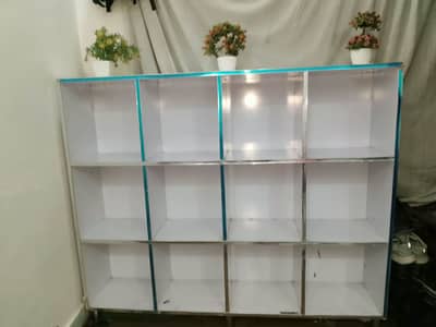 Wooden Storage Rack / Display Shelf – 12 Spacious Compartments