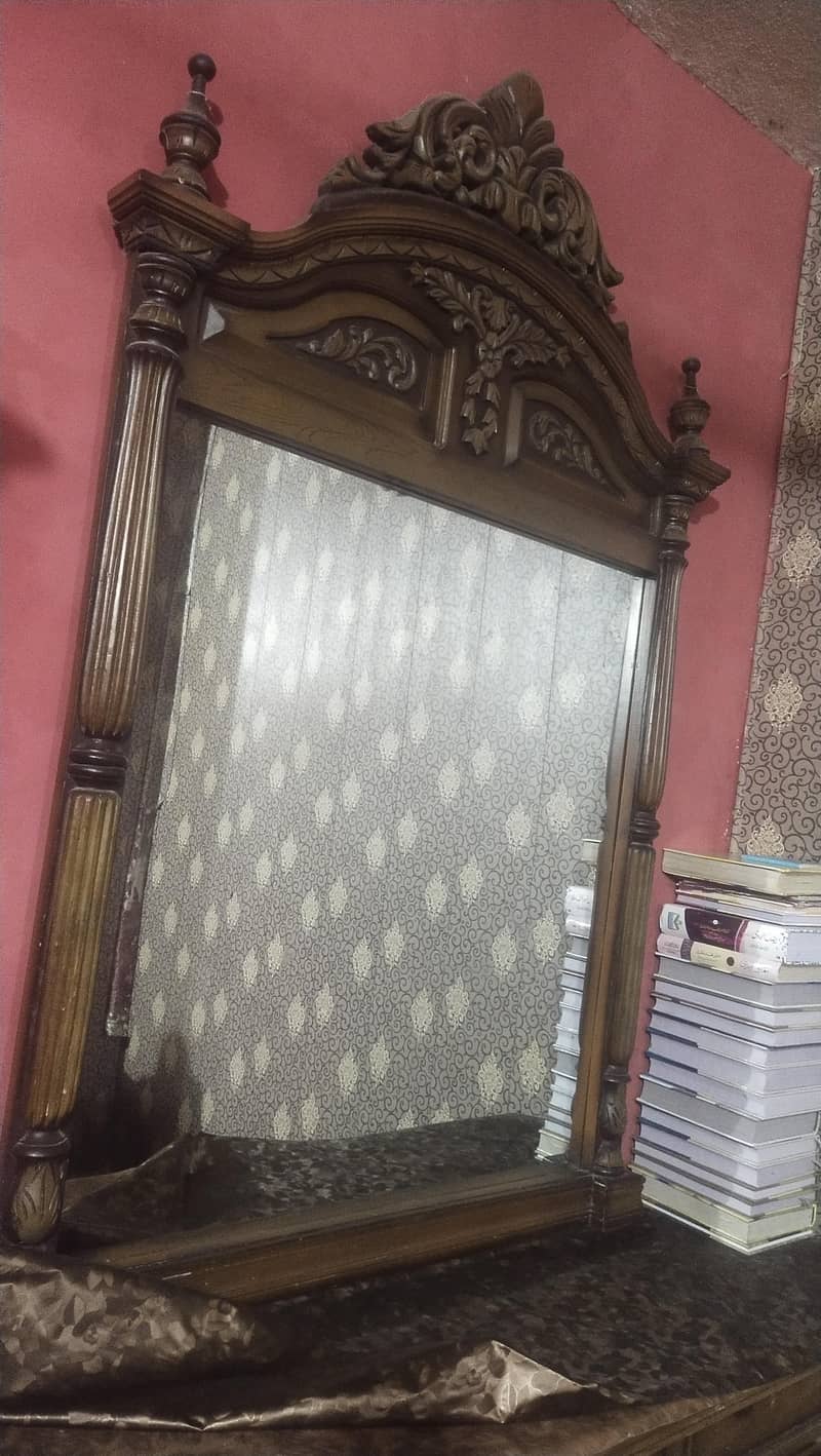 bed , side tables and dressing 6