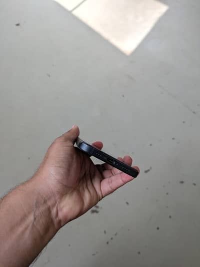 Apple iPhone 15