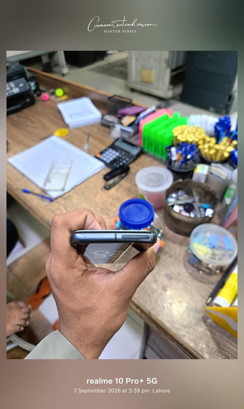 Google Pixel 8 4