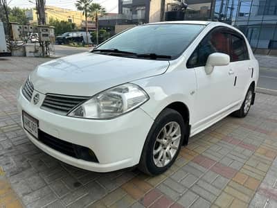 Nissan Tiida 2007/2013 - White - Full Option 4x4 Latio
