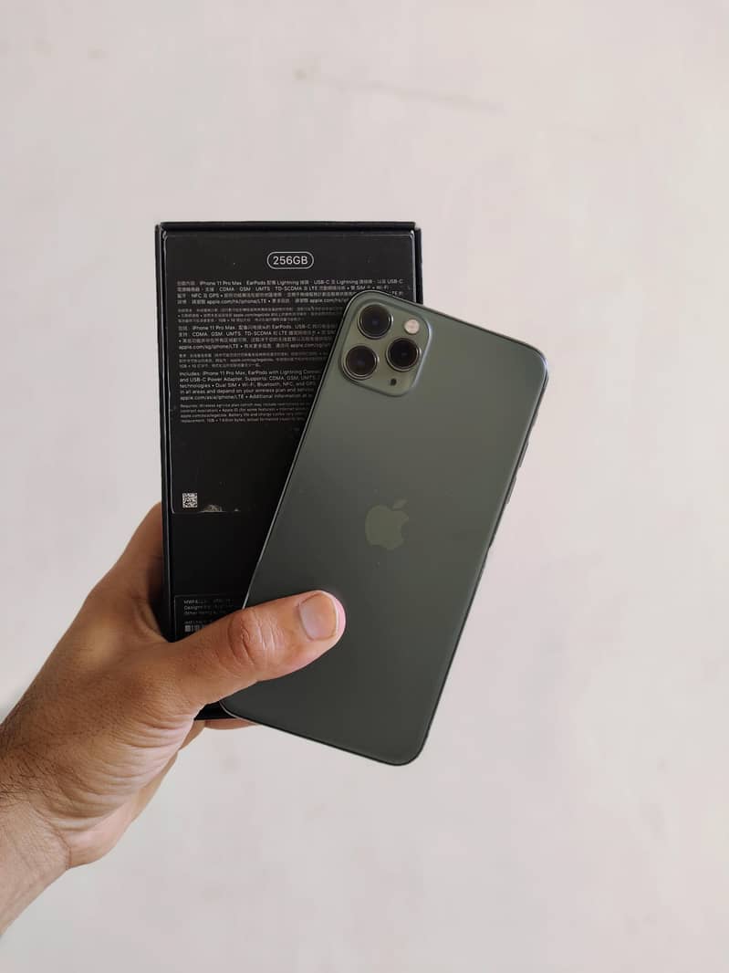 Apple iPhone 11 Pro Max 3