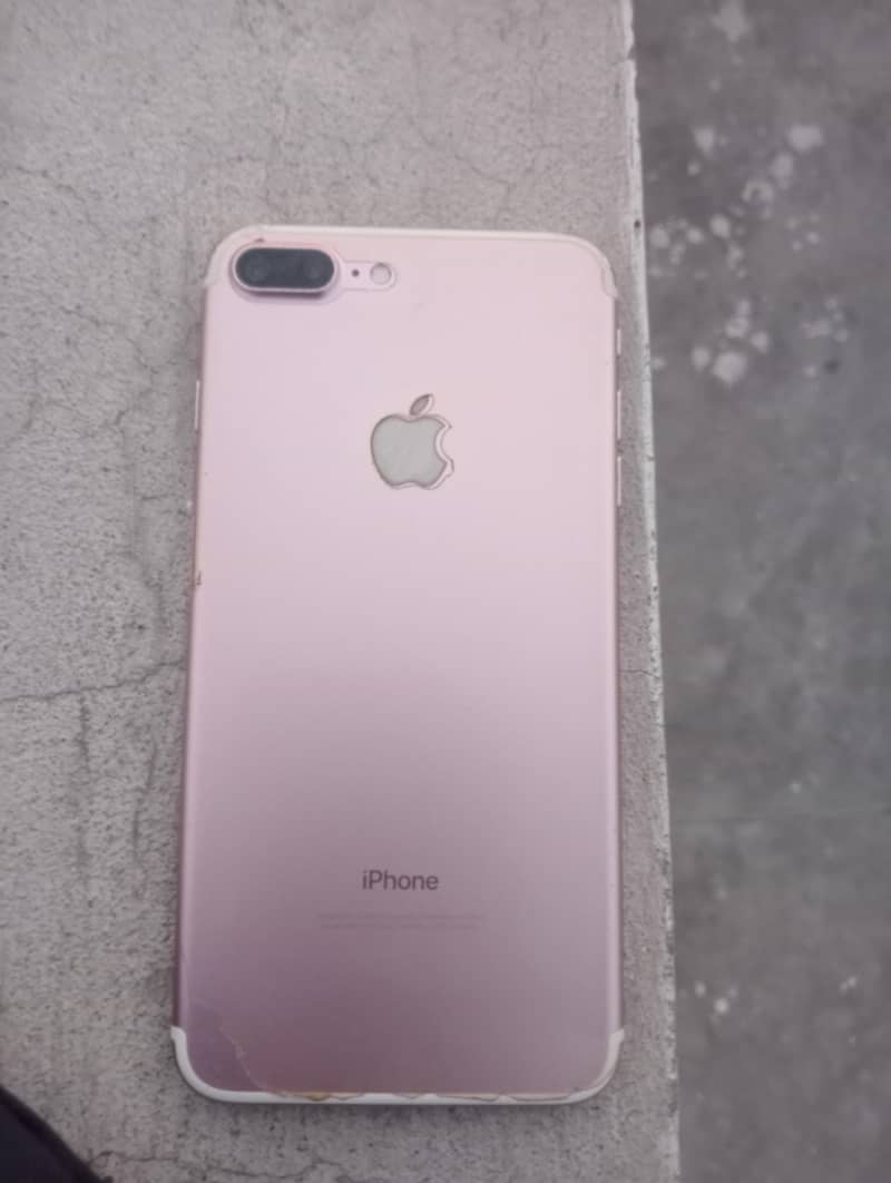 Apple iPhone 7 Plus 1