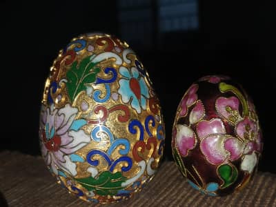 Chinies Vintage oval egg Copper