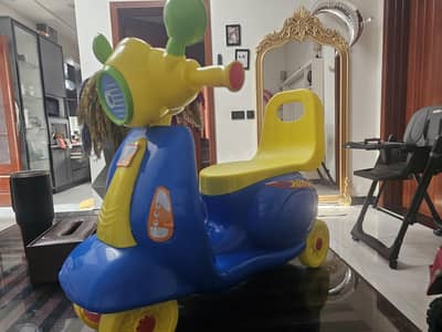 Brand New Kids Scooty / Ride-On Scooter – Box Packed & Unused