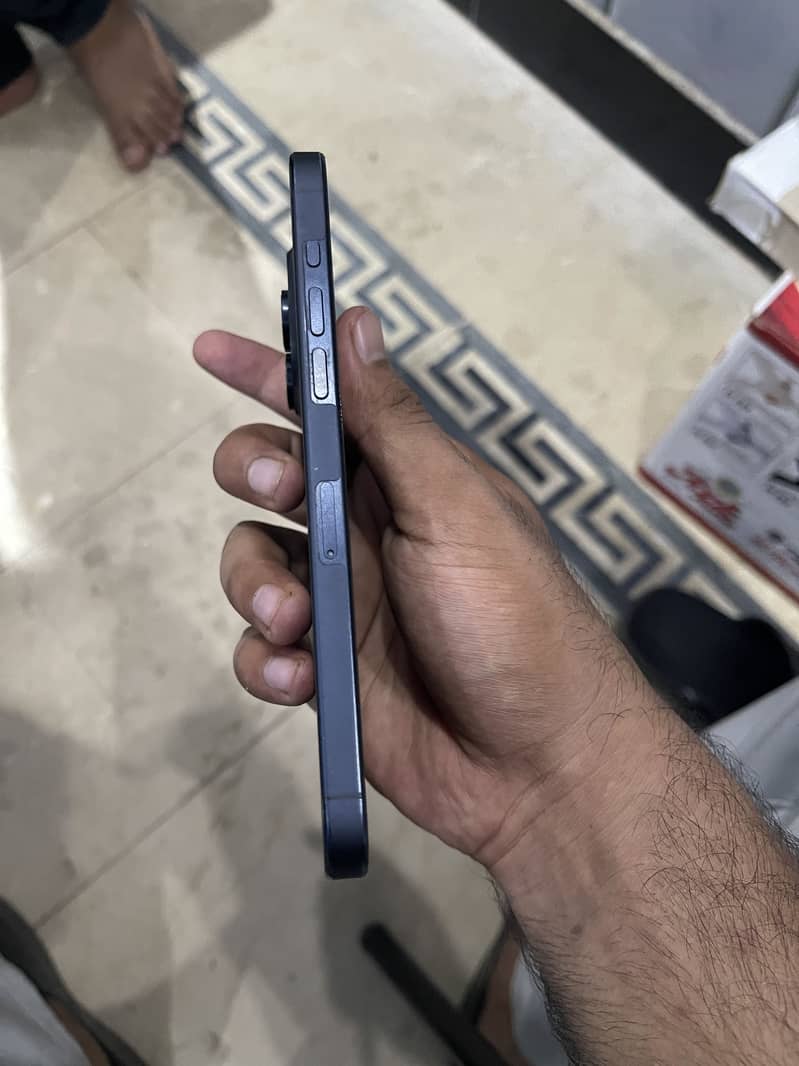 Apple iPhone 14 Pro Max 3