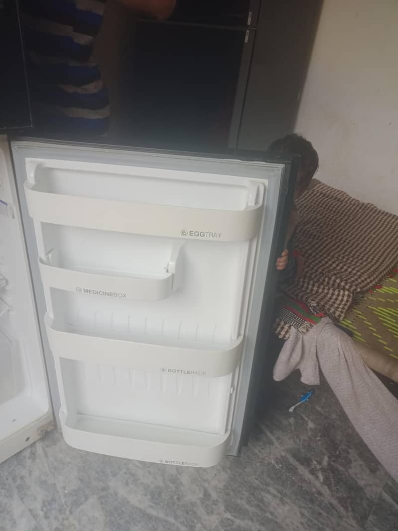 orient refrigerator 4
