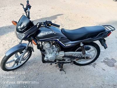 Suzuki 110 silver mint condition first owner