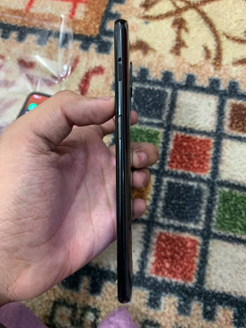 One Plus 6T 2