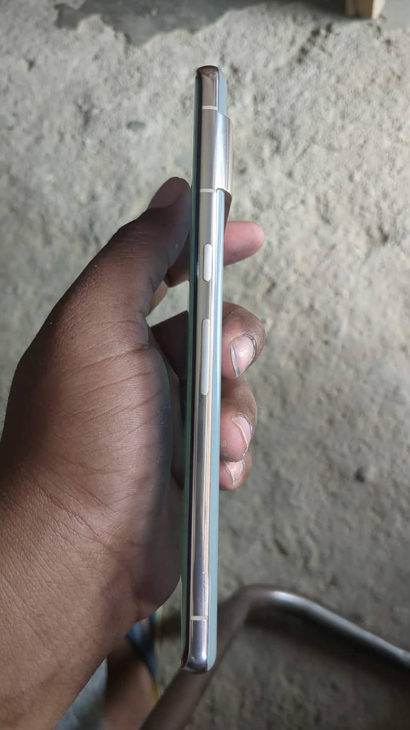 Google Pixel 7 Pro 2