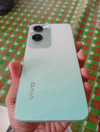 Vivo Y18