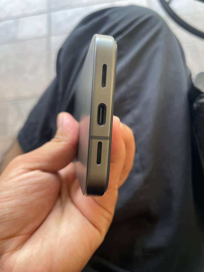 Google Pixel 10a 4