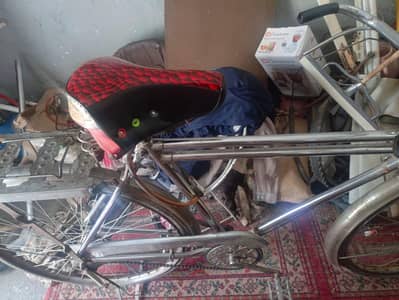 Urgent Sell 22/23'' inch with 2x new tyre tube 15k last and dead final