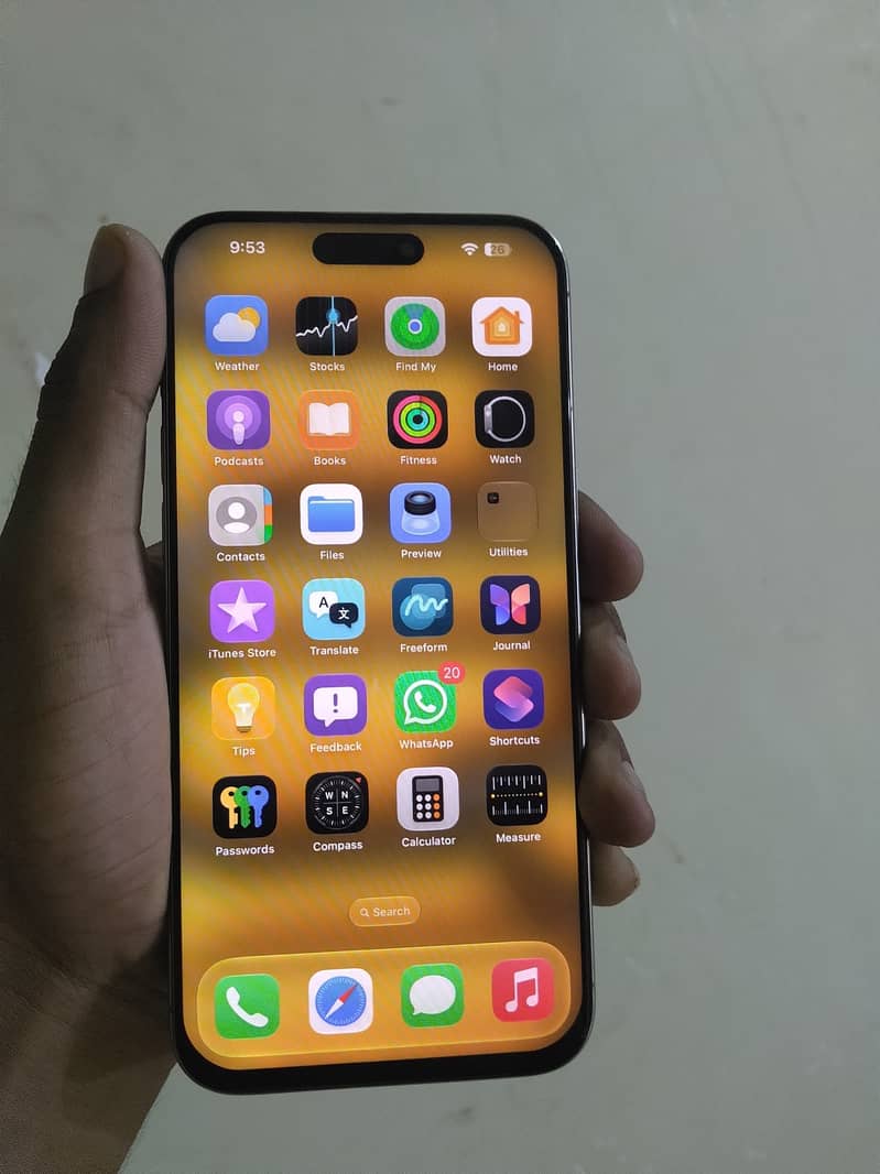 Apple iPhone 15 Pro Max 3
