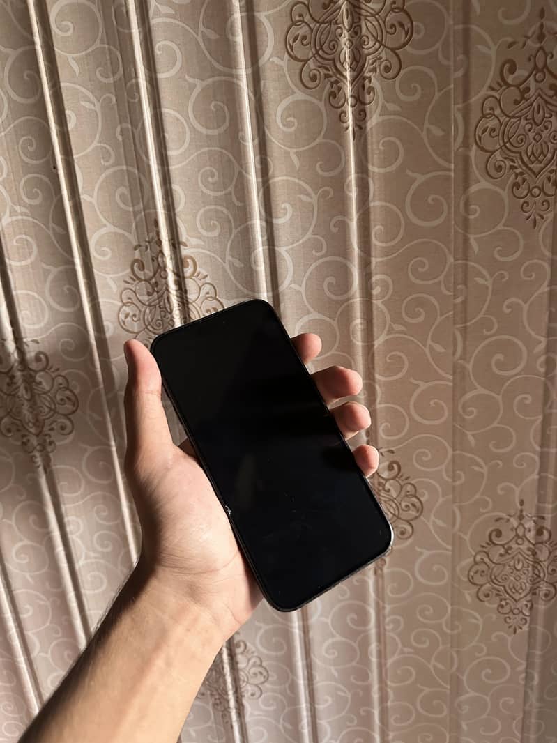 Apple iPhone 15 plus 2