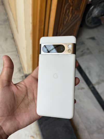 Google Pixel 8 Pro