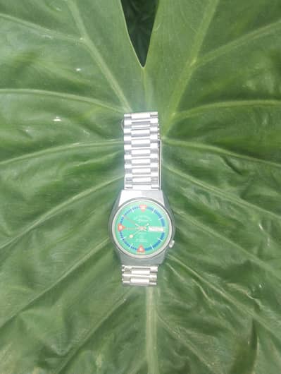 Vintage Watch – Elegant Design