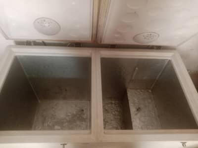 D Freezer for Sale – Excellent Condition