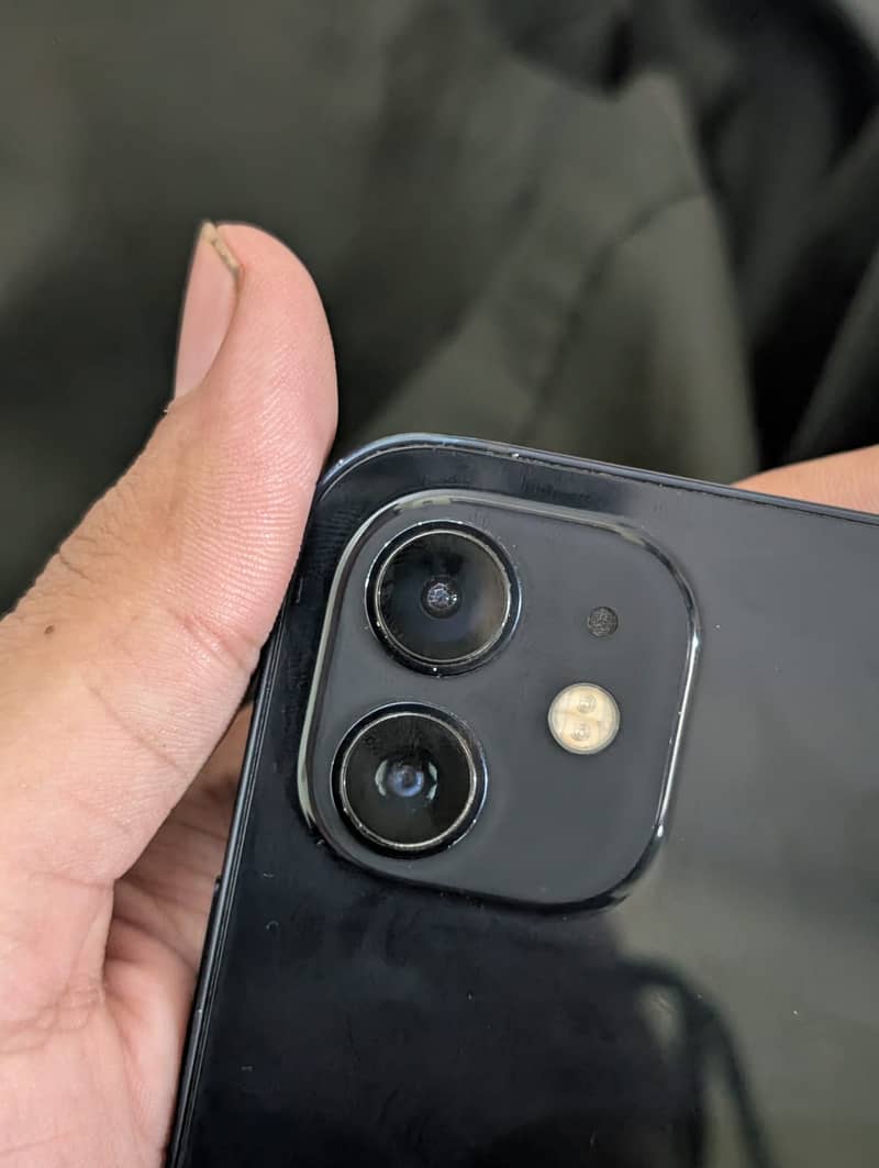 Apple iPhone 12 3