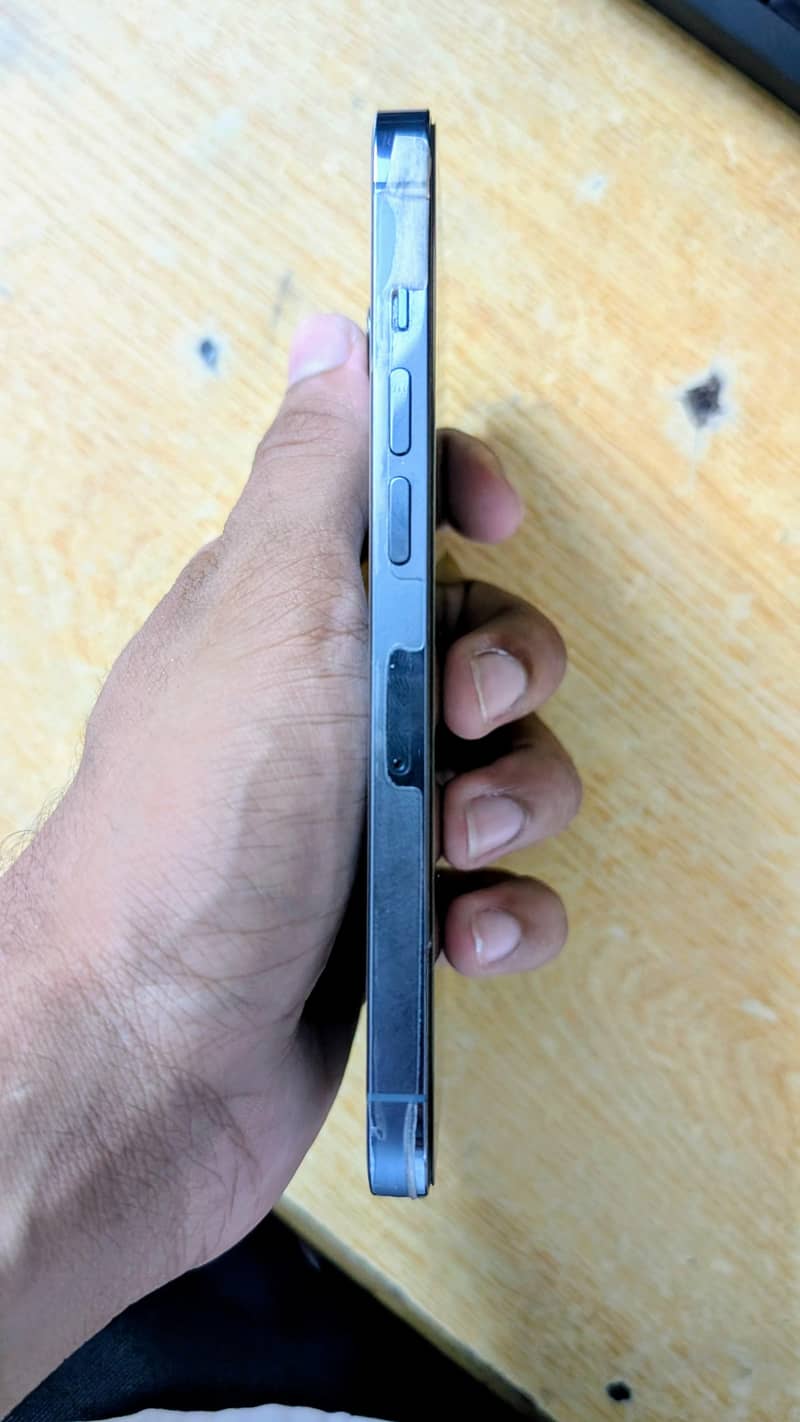 Apple iPhone 13 Pro 6