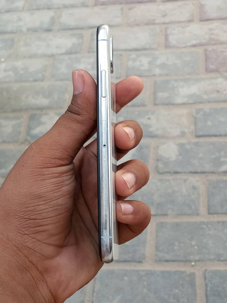 Apple iPhone X 1