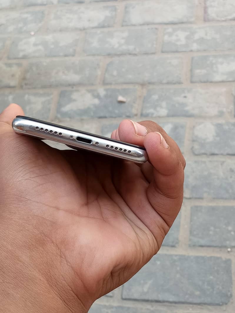 Apple iPhone X 2