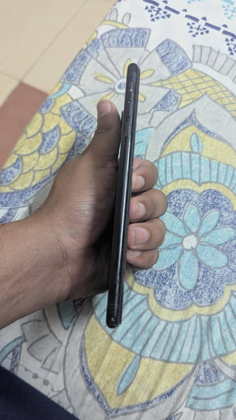Apple iPhone 7 Plus 2