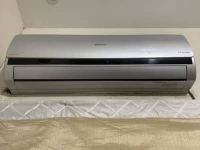 Orient 1.5 ton Dc Invertor split Ac urgent sell