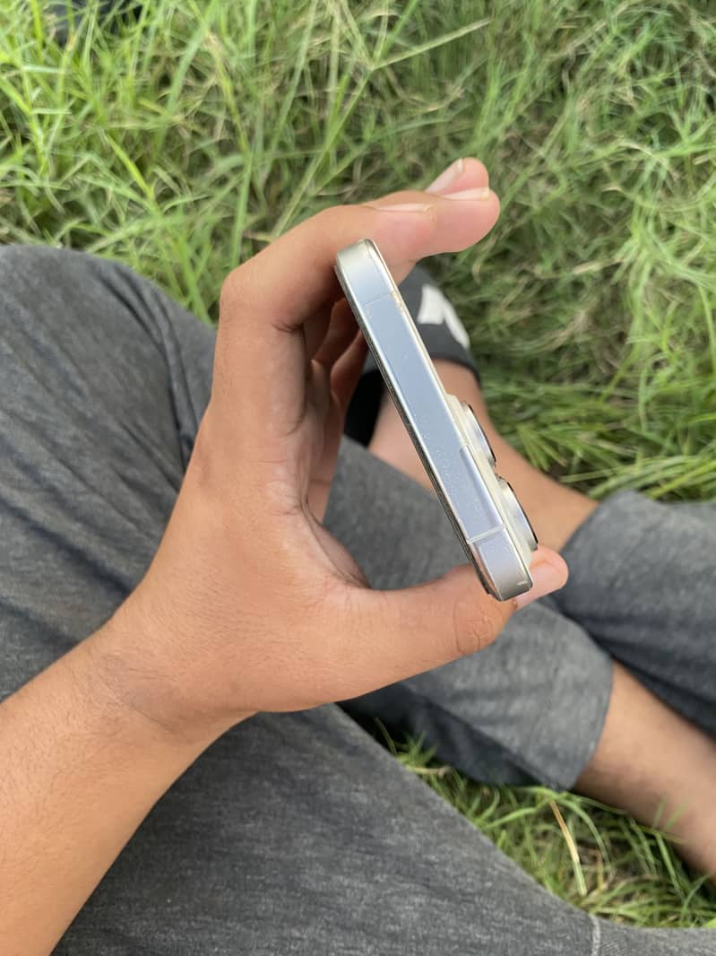 Iphone 16 pro max (Bypass) 6