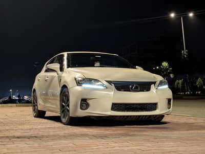 Lexus CT200h 2011