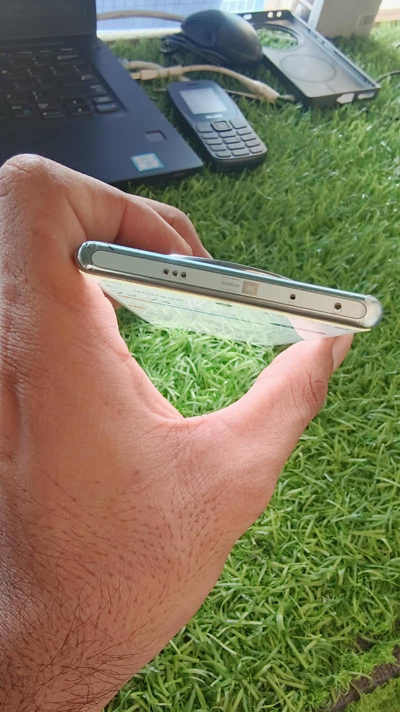 Infinix Zero 40 3