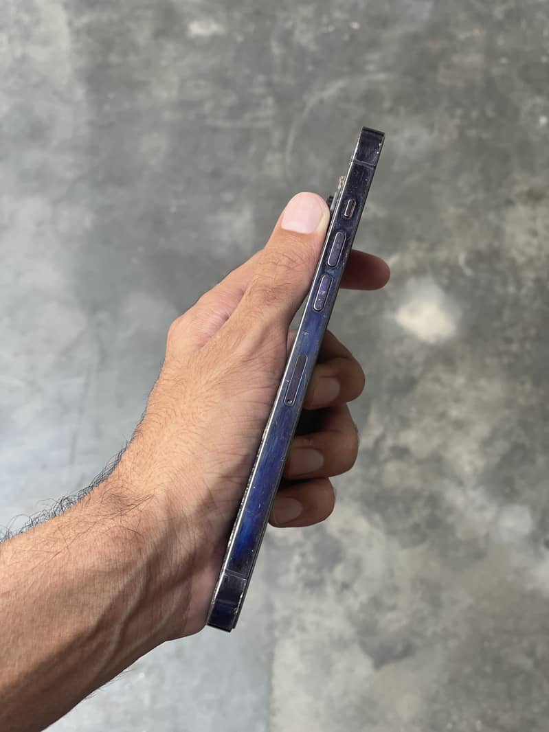 Apple iPhone 14 Pro Max 3